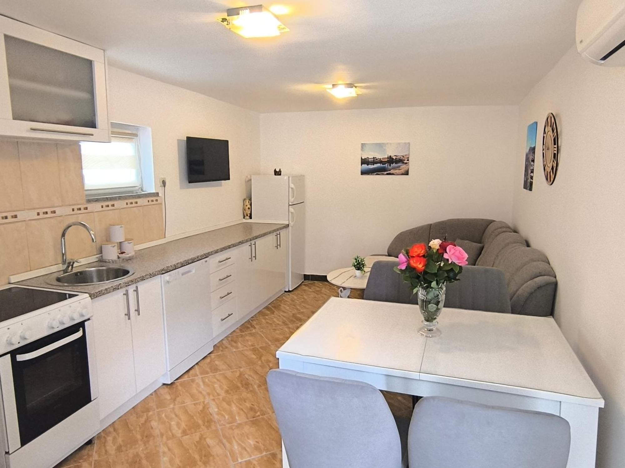Apartman Vukalovic Требинье Экстерьер фото